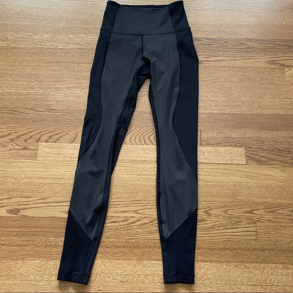 Black Lululemon Wunder Under Leggings - sz 2